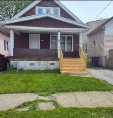 203 Roslyn Street, Buffalo, NY 14215