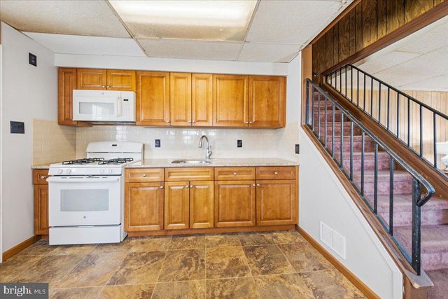 209 UNION AVE, Bellmawr, NJ 08031