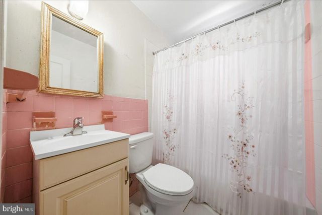 209 UNION AVE, Bellmawr, NJ 08031