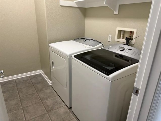 1742 Edmon Way, Riverside, CA 92501