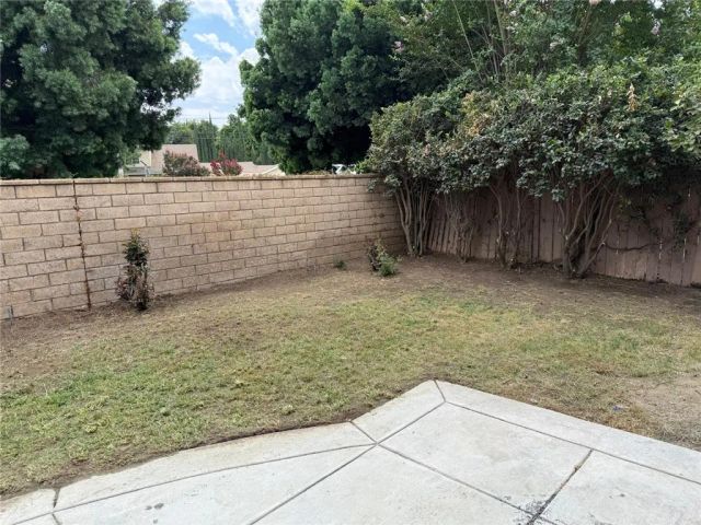 1742 Edmon Way, Riverside, CA 92501