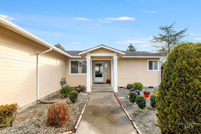 560 Elizabeth Park Drive, Twin Falls, ID 83301