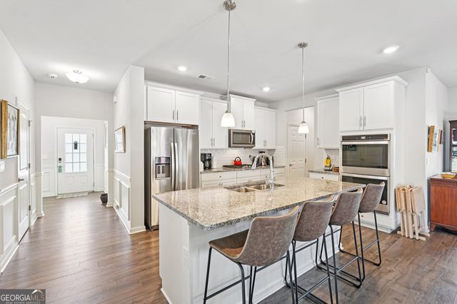 7409 Jennadee Drive, Fairburn, GA 30213