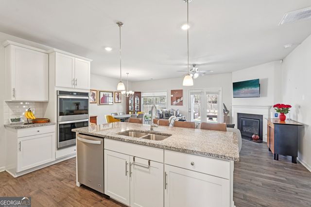 7409 Jennadee Drive, Fairburn, GA 30213