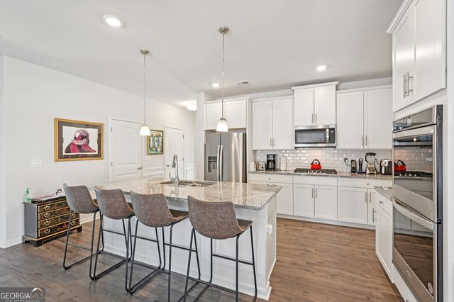 7409 Jennadee Drive, Fairburn, GA 30213
