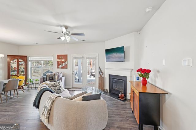 7409 Jennadee Drive, Fairburn, GA 30213