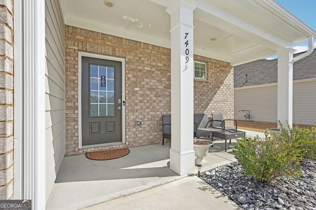 7409 Jennadee Drive, Fairburn, GA 30213