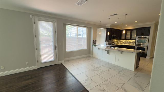 11816 Spring Walk Way, Rancho Cordova, CA 95742