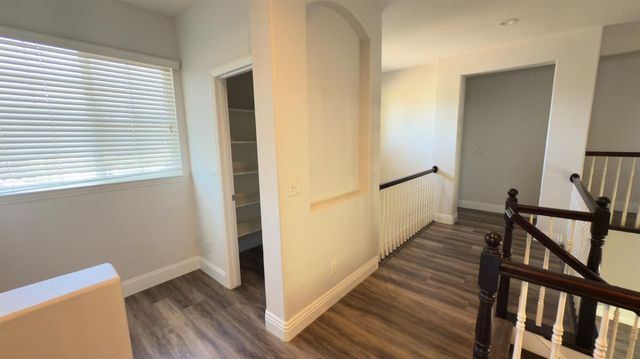 11816 Spring Walk Way, Rancho Cordova, CA 95742