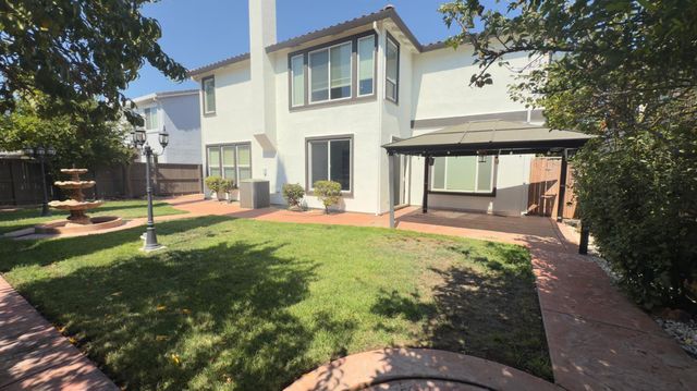 11816 Spring Walk Way, Rancho Cordova, CA 95742