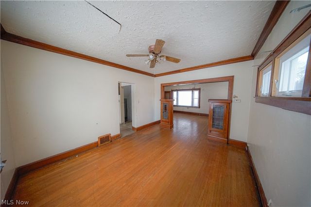 1347 Hampton Road, East Cleveland, OH 44112