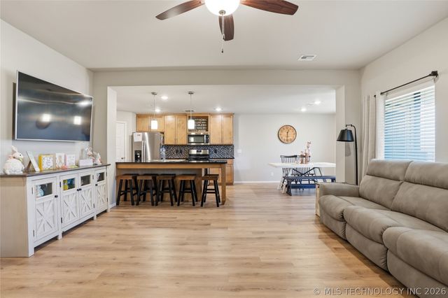 13925 S Kenosha Avenue, Glenpool, OK 74033