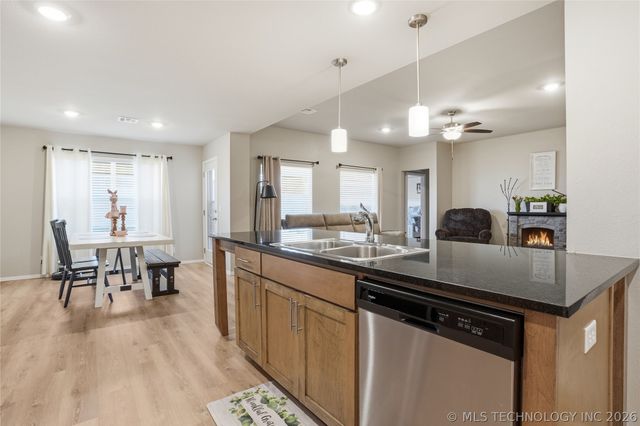 13925 S Kenosha Avenue, Glenpool, OK 74033