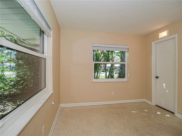 5008 Tradewinds Drive, Vero Beach, FL 32963