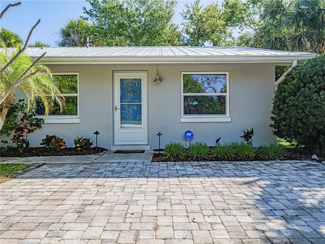 5008 Tradewinds Drive, Vero Beach, FL 32963