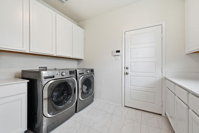 200 Auburn ST, Kyle, TX 78640