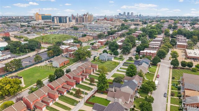 3928 Folsom Avenue, St Louis, MO 63110