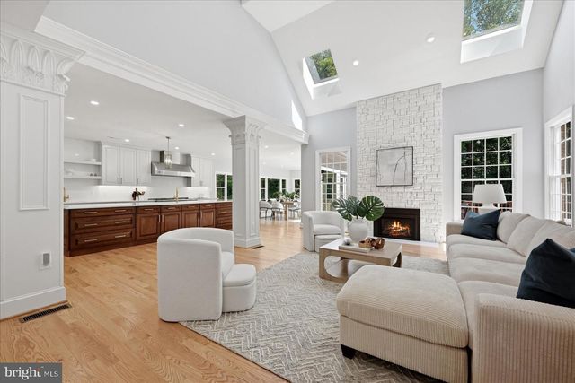 2716 SILKWOOD CT, Oakton, VA 22124