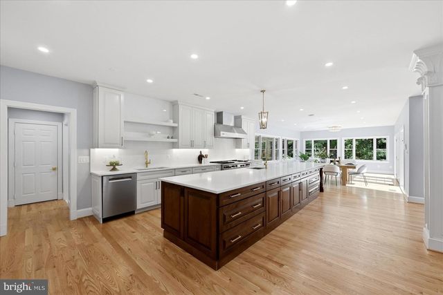 2716 SILKWOOD CT, Oakton, VA 22124