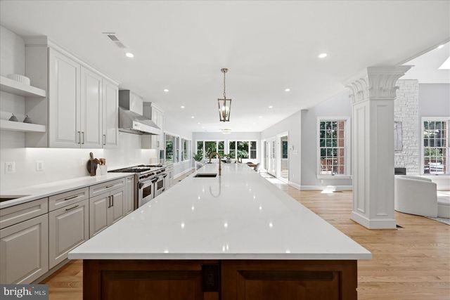 2716 SILKWOOD CT, Oakton, VA 22124