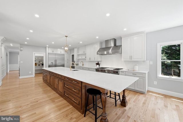 2716 SILKWOOD CT, Oakton, VA 22124