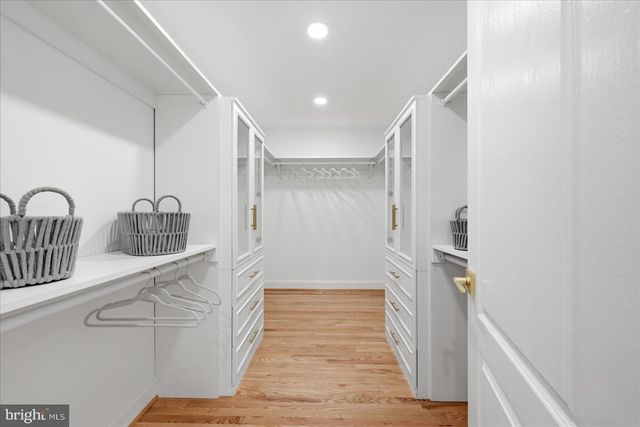 2716 SILKWOOD CT, Oakton, VA 22124