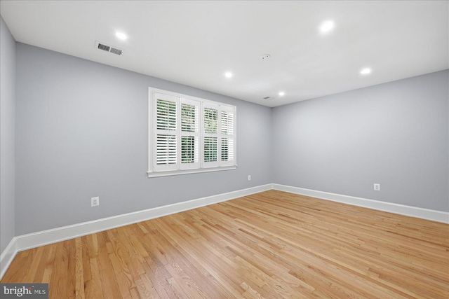 2716 SILKWOOD CT, Oakton, VA 22124