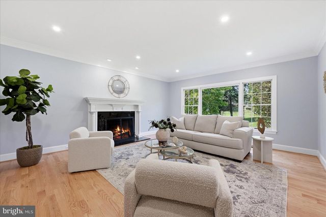 2716 SILKWOOD CT, Oakton, VA 22124