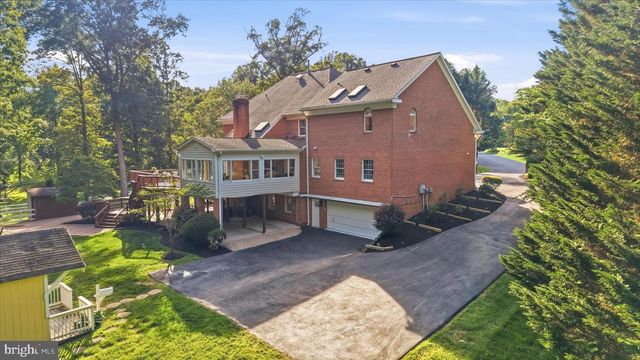 2716 SILKWOOD CT, Oakton, VA 22124