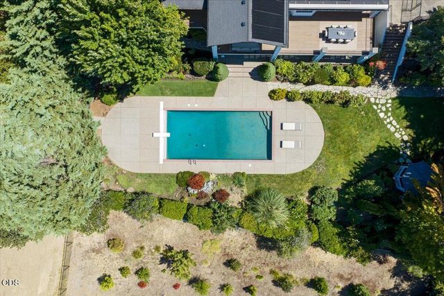 1553 Devonshire Place, Medford, OR 97504