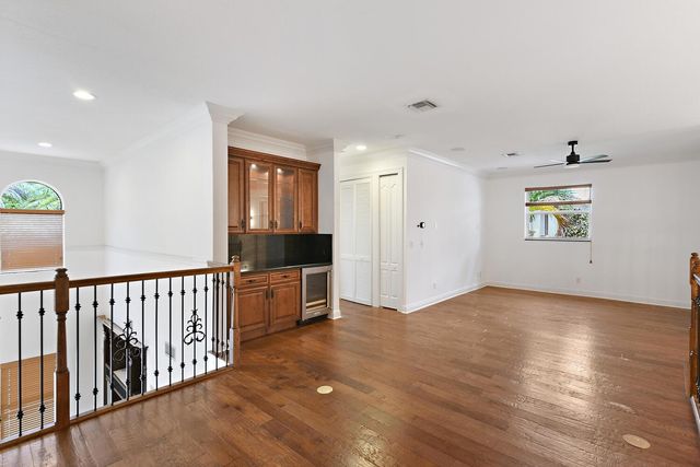 1875 Wood Glen Cir, West Palm Beach, FL 33411