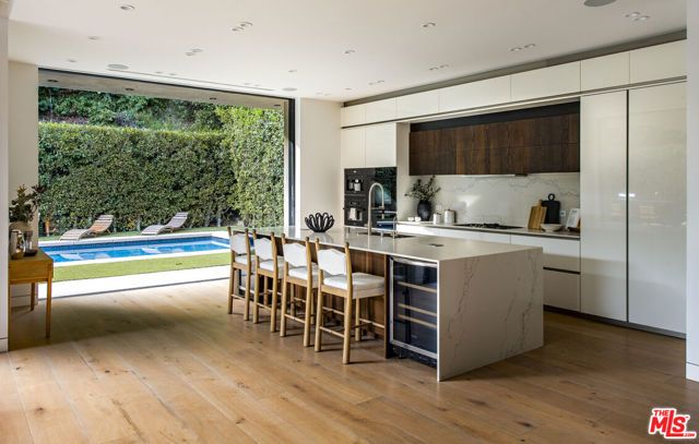 1845 Coldwater Canyon Drive, Beverly Hills, CA 90210