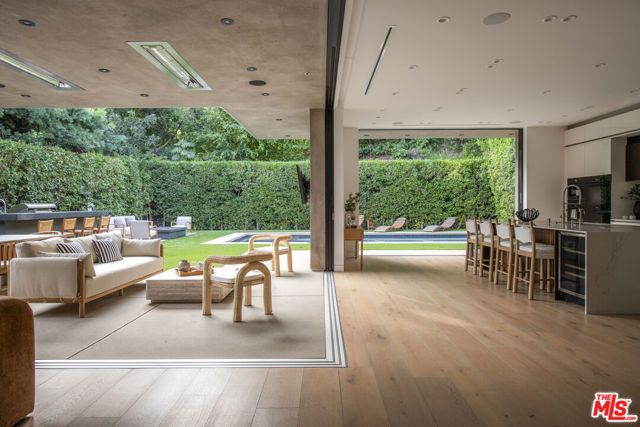 1845 Coldwater Canyon Drive, Beverly Hills, CA 90210