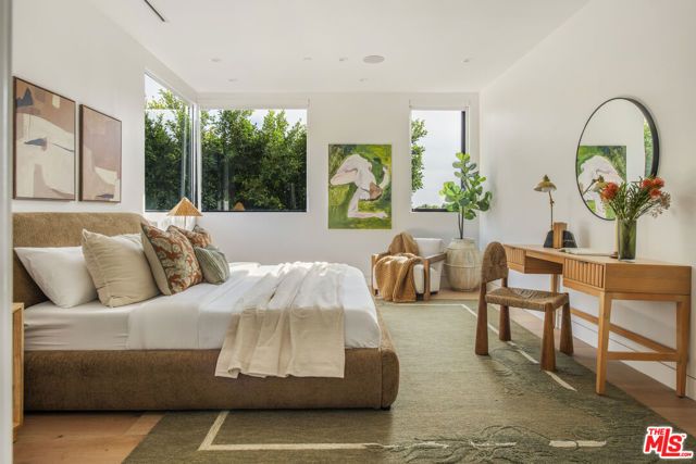 1845 Coldwater Canyon Drive, Beverly Hills, CA 90210