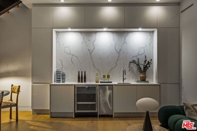 1845 Coldwater Canyon Drive, Beverly Hills, CA 90210