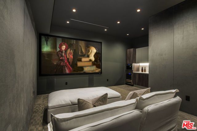 1845 Coldwater Canyon Drive, Beverly Hills, CA 90210