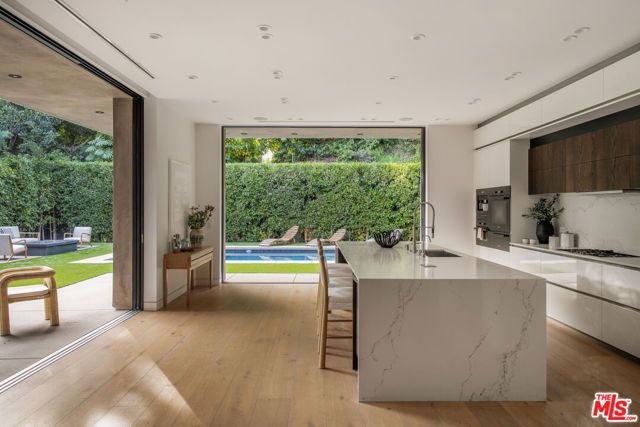 1845 Coldwater Canyon Drive, Beverly Hills, CA 90210