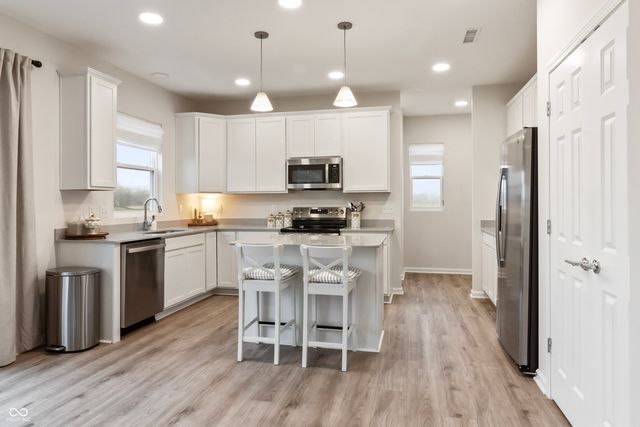 9959 Redwood Peak Lane, Indianapolis, IN 46259