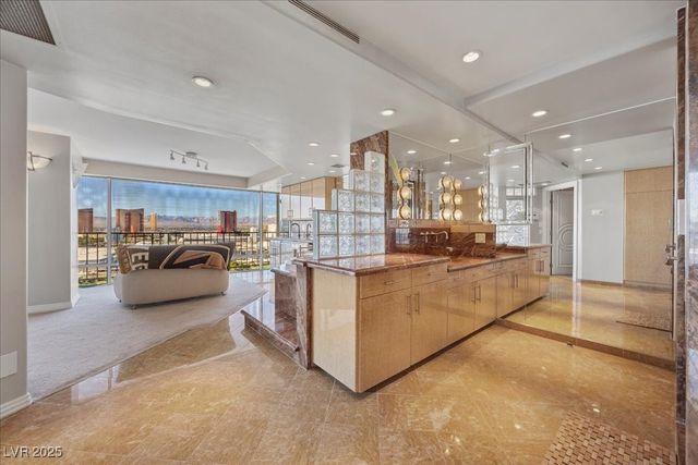 3111 Bel Air Drive 28C, Las Vegas, NV 89109