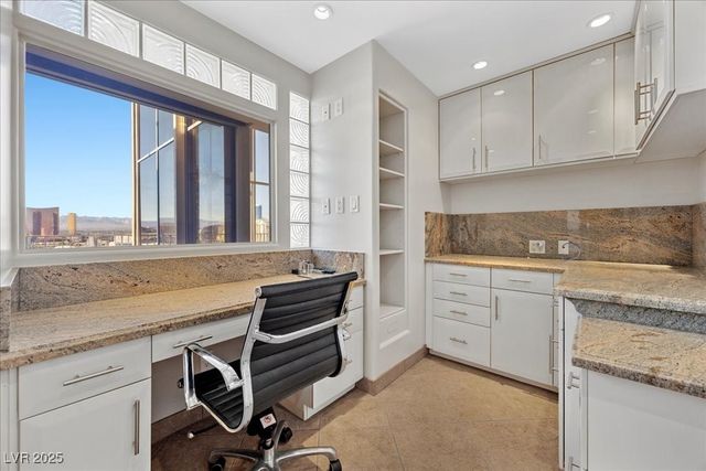 3111 Bel Air Drive 28C, Las Vegas, NV 89109