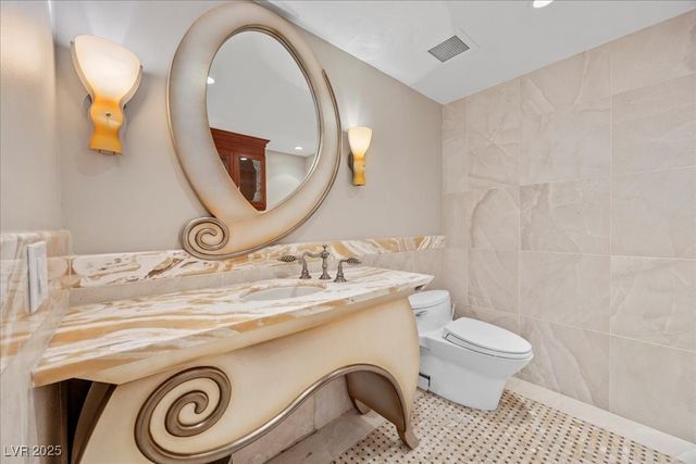 3111 Bel Air Drive 28C, Las Vegas, NV 89109