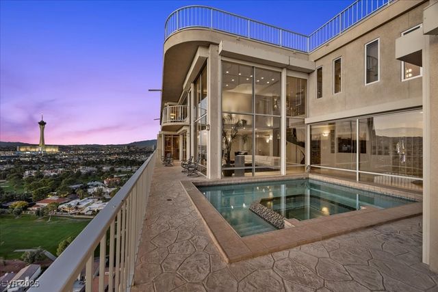 3111 Bel Air Drive 28C, Las Vegas, NV 89109