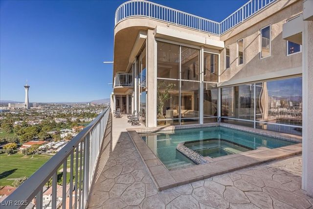 3111 Bel Air Drive 28C, Las Vegas, NV 89109