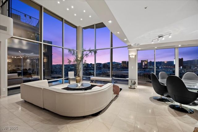 3111 Bel Air Drive 28C, Las Vegas, NV 89109