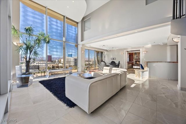 3111 Bel Air Drive 28C, Las Vegas, NV 89109