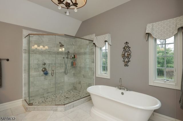 23 Galloping Hill Rd, Bernards Twp., NJ 07920