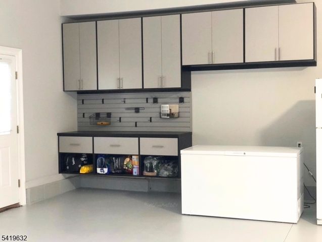 23 Galloping Hill Rd, Bernards Twp., NJ 07920