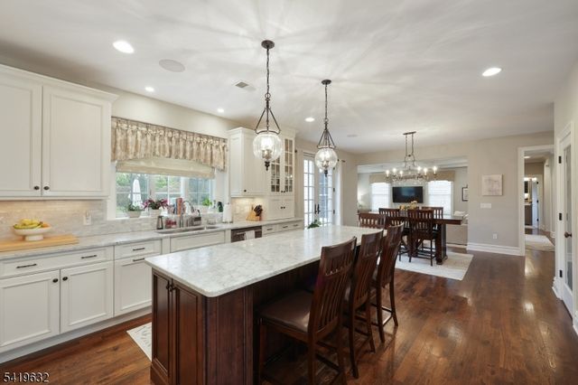 23 Galloping Hill Rd, Bernards Twp., NJ 07920