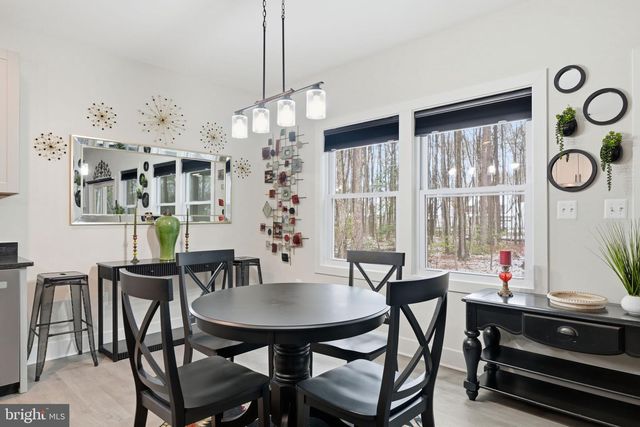 107 PINEWOOD LN, Colonial Beach, VA 22443