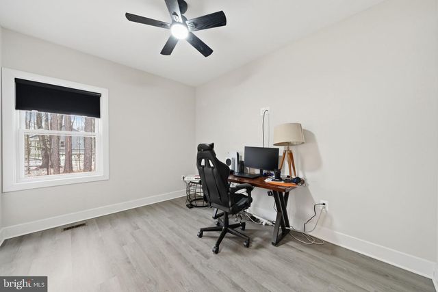 107 PINEWOOD LN, Colonial Beach, VA 22443